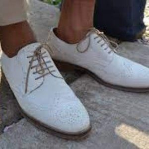 JUST IN TIME FOR SUMMER! NEVER WORN Stacy Adams White Wingtip Bucks